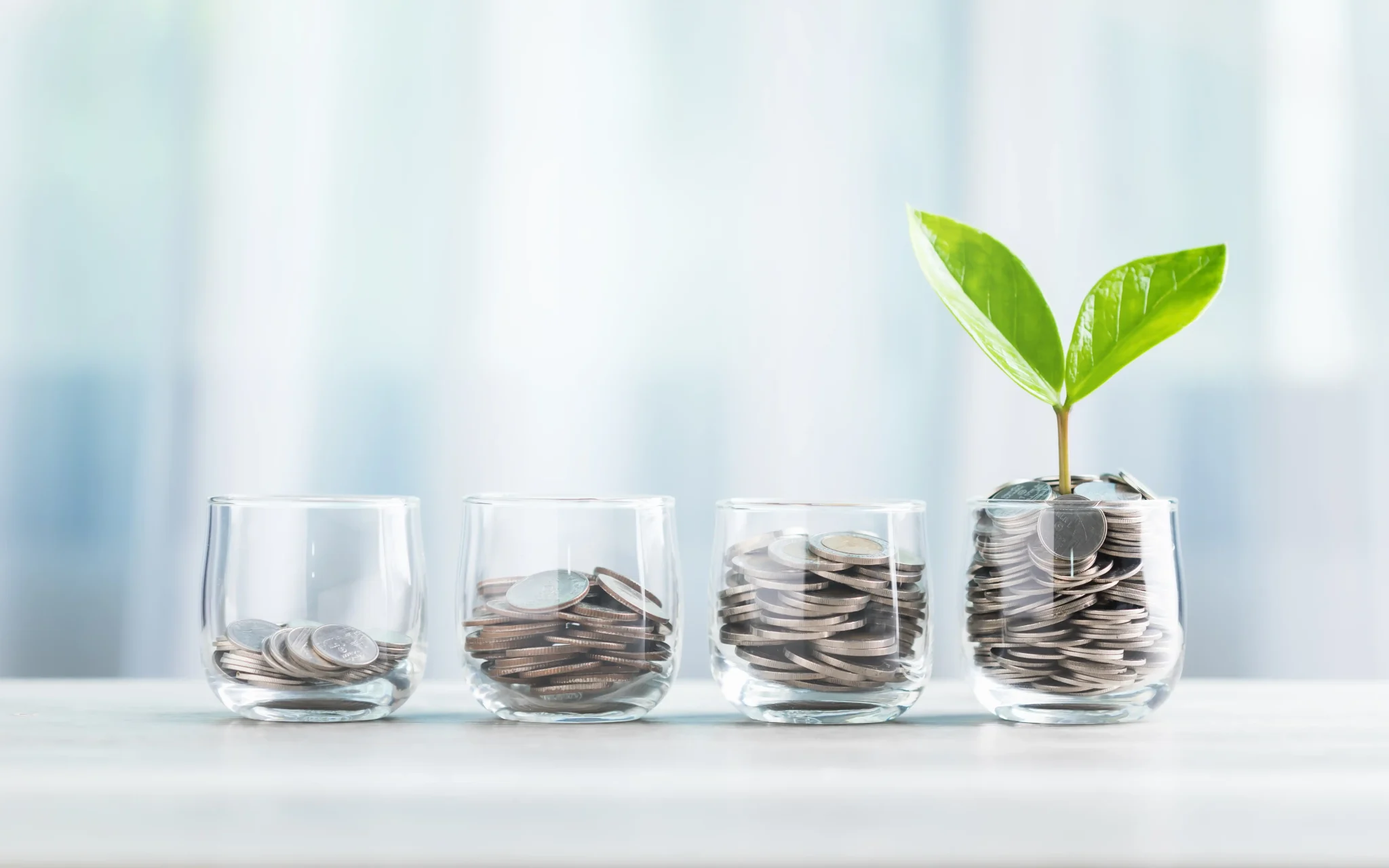 Save-Early-and-Regularly-The-Power-of-Compound-Growth-2048x1280.webp